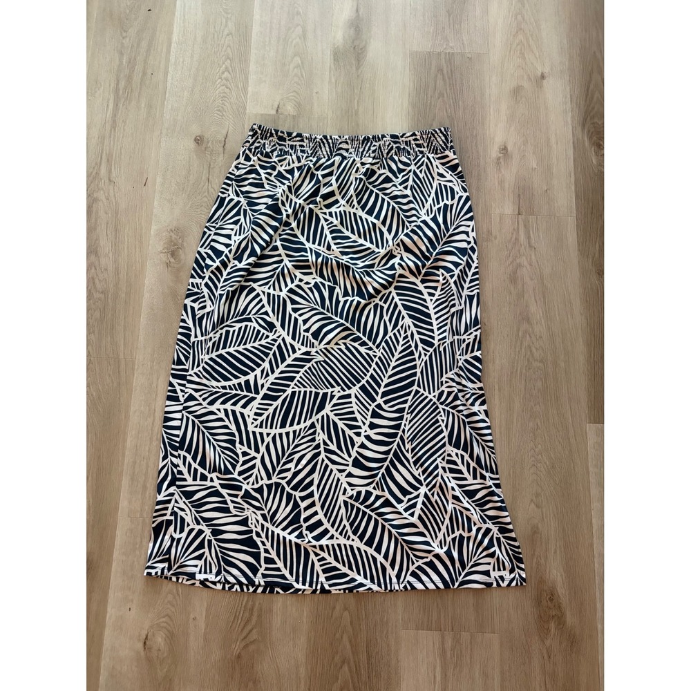 Indigo Rose Navy Palm Leaf Print Smocked Maxi Skirt 2X Stretch Cruise Resort